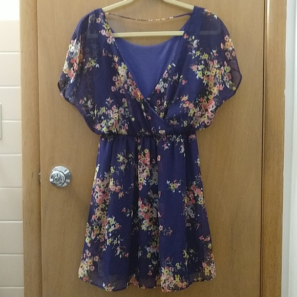 Lush floral dress - M - Picture 2 of 2